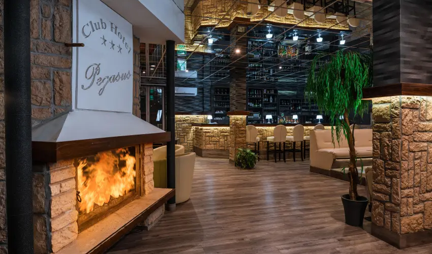 Club Hotel Pegasus Tiszaug - M�rcius 15. (min. 2 �j)