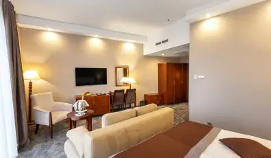Colosseum Wellness Hotel M�rahalom