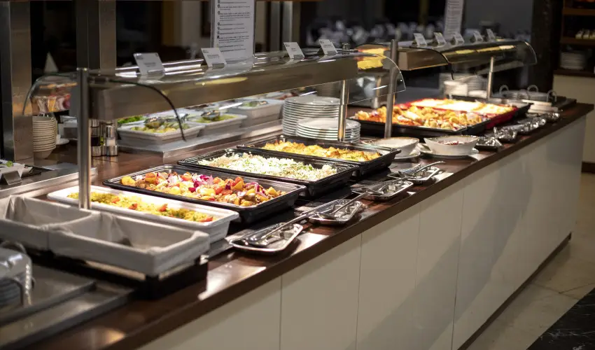 Colosseum Wellness Hotel M�rahalom - M�rcius 15. 