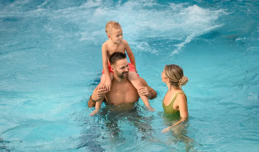 Colosseum Wellness Hotel M�rahalom - M�rcius 15. 