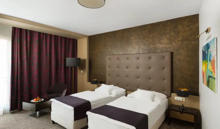Corso Hotel P�cs P�cs - M�rcius 15. 