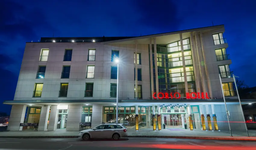 Corso Hotel P�cs P�cs - M�rcius 15. 