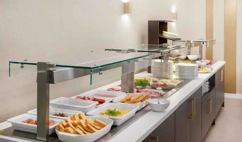 Corso Hotel P�cs P�cs - M�rcius 15. 