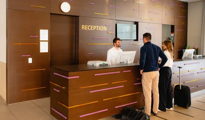 Corso Hotel P�cs P�cs - M�rcius 15. 