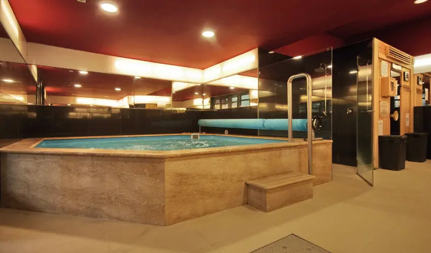 Corvin Hotel Gyula - M�rcius 15. 