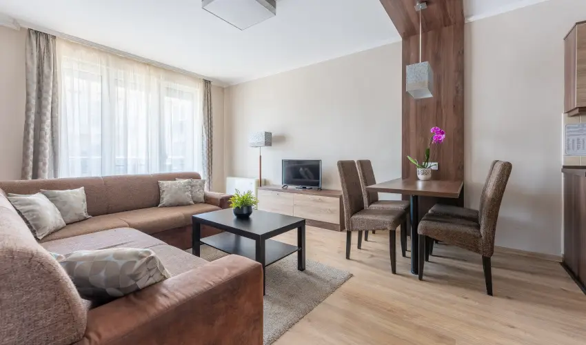 Solaris Apartman & Resort Cserkesz�l� - M�rcius 15. 