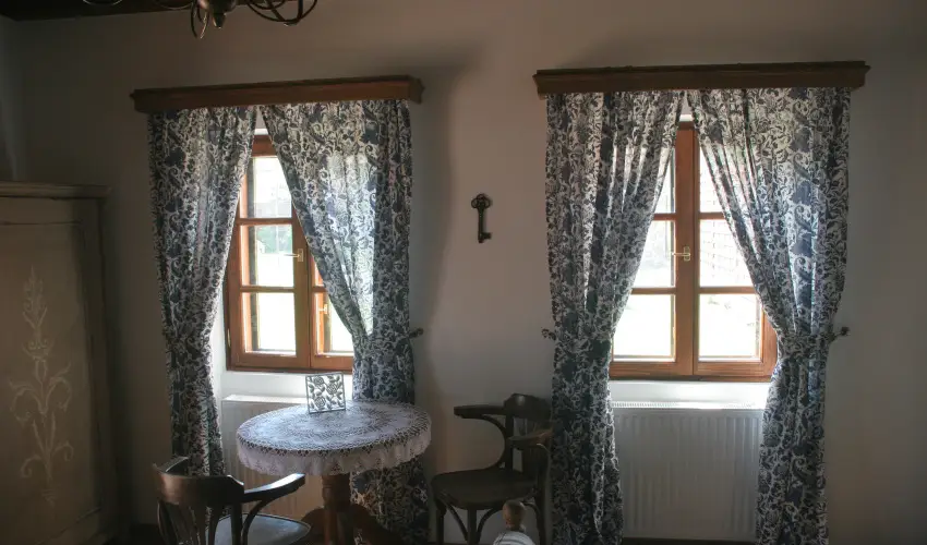 Czir�ka Vend�gh�z Tolcsva - M�rcius 15.  (min. 2 �j)