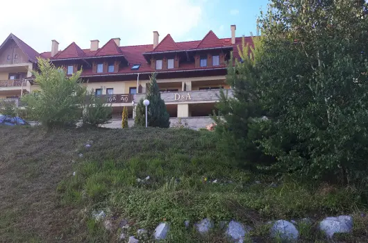 D&A Apartmanh�z - M�rcius 15. (min. 2 �j)