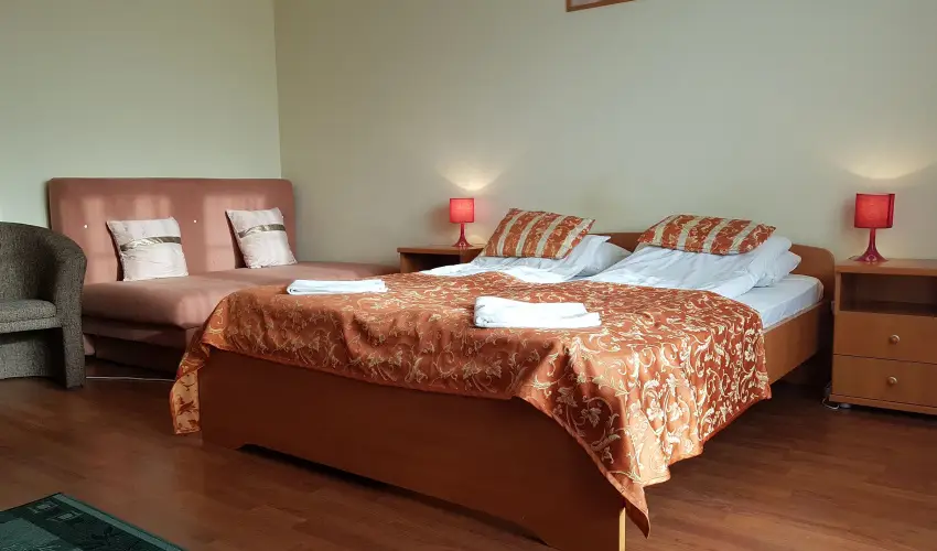 D&A Apartmanh�z Egerszal�k - M�rcius 15. 