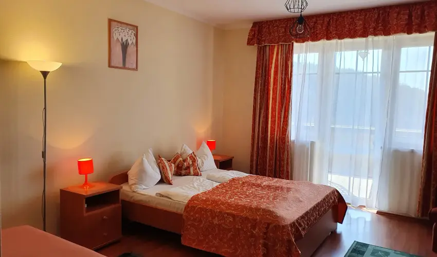 D&A Apartmanh�z Egerszal�k - M�rcius 15. 