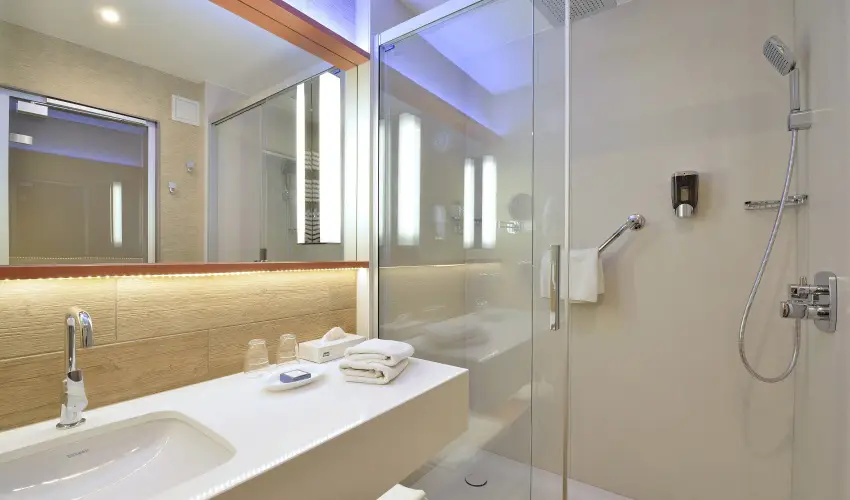 Danubius Hotel B�k B�k, B�kf�rd� - M�rcius 15. 
