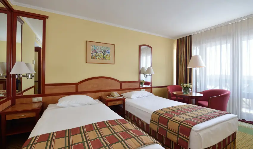 Danubius Hotel B�k B�k, B�kf�rd� - M�rcius 15. 