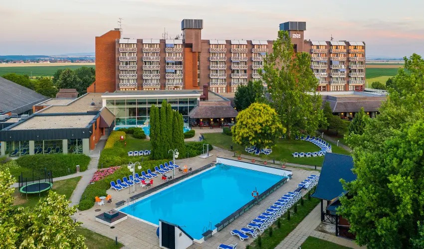Danubius Hotel B�k B�k, B�kf�rd� - M�rcius 15. 