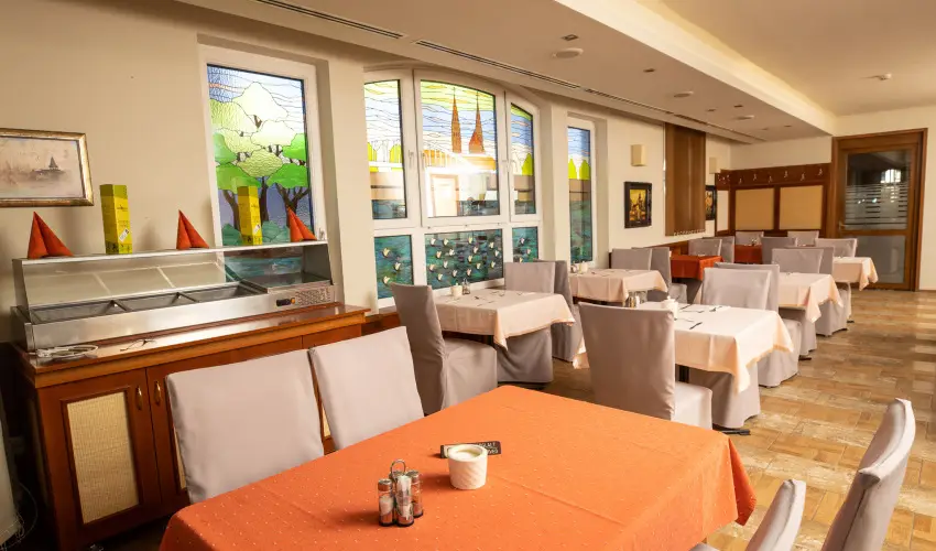D�m Hotel Szeged - M�rcius 15. 