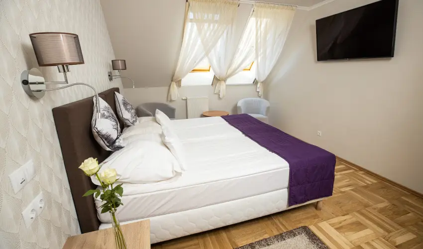 D�m Hotel Szeged - M�rcius 15. 