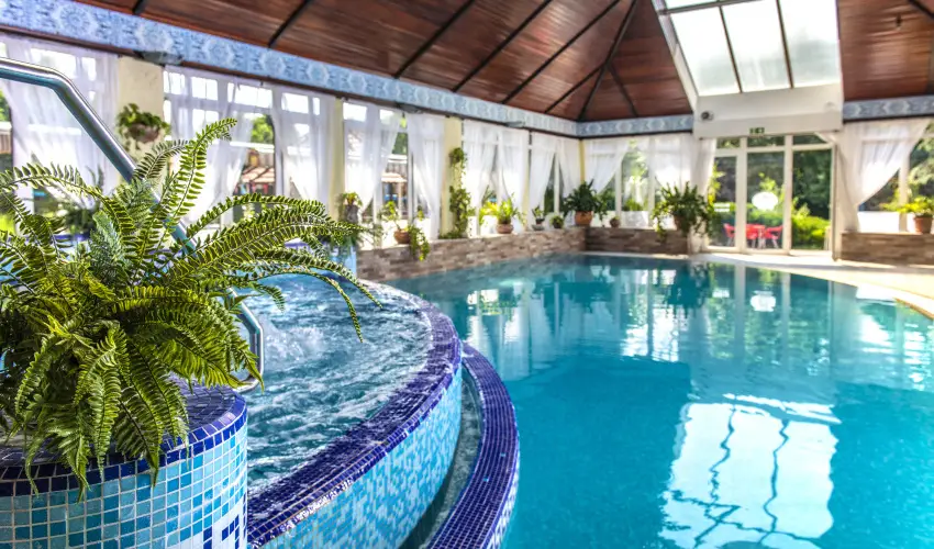 Duna Relax Hotel R�ckeve - M�rcius 15. (min. 2 �j)