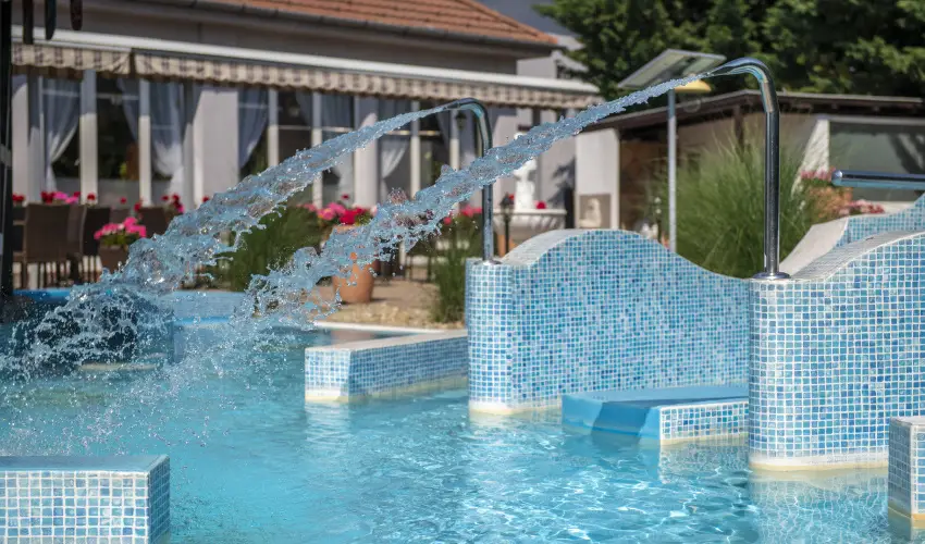 Duna Relax Hotel R�ckeve - M�rcius 15. (min. 2 �j)