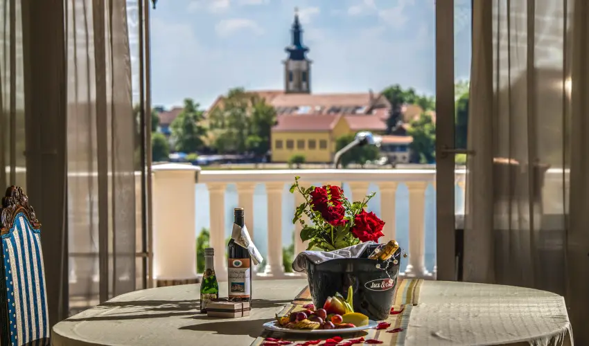 Duna Relax Hotel R�ckeve - M�rcius 15. (min. 2 �j)