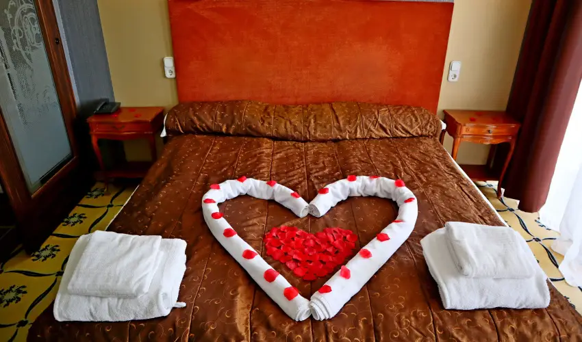 Duna Relax Hotel R�ckeve - M�rcius 15. (min. 2 �j)