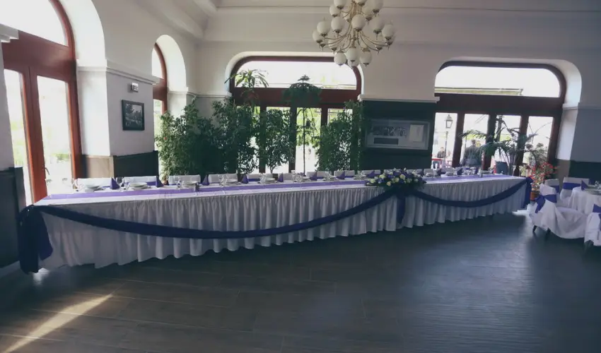 Duna Wellness Hotel Baja - M�rcius 15. 