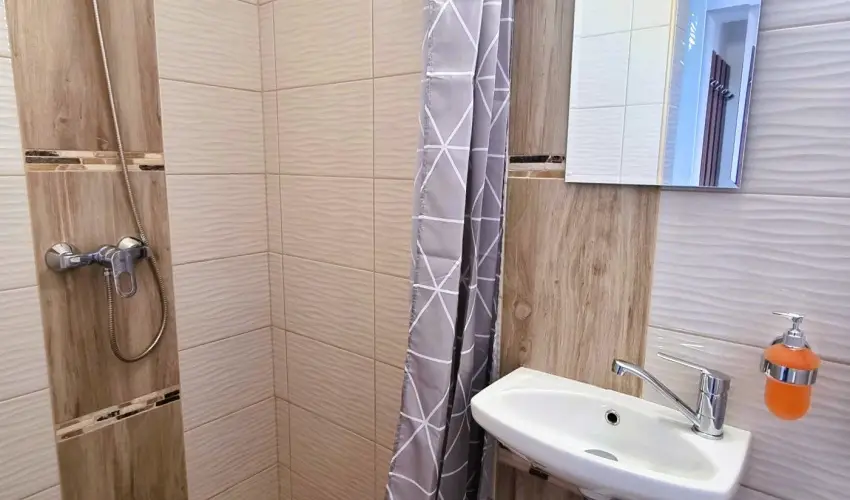 Duna-Beach Apartman Kimle - M�rcius 15. (min. 2 �j)