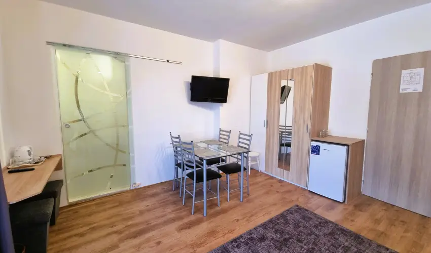 Duna-Beach Apartman Kimle - M�rcius 15. (min. 2 �j)