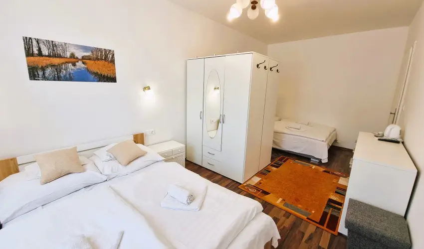 Duna-Beach Apartman Kimle - M�rcius 15. (min. 2 �j)