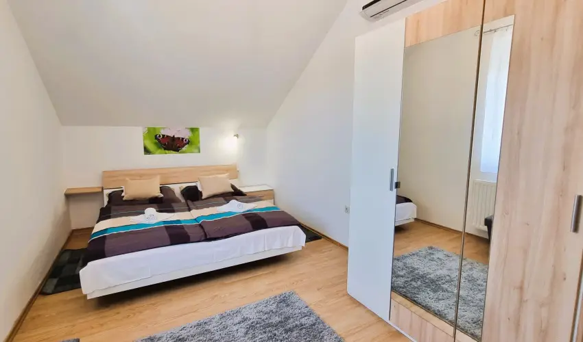 Duna-Beach Apartman Kimle - M�rcius 15. (min. 2 �j)