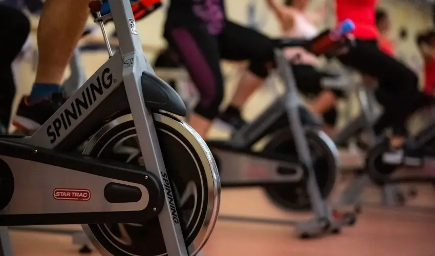 Eleven Business & Sport Hotel J�sz�roksz�ll�s - M�rcius 15. 