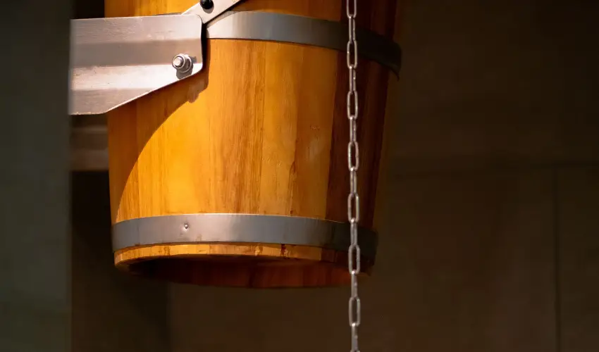 Eleven Business & Sport Hotel J�sz�roksz�ll�s - M�rcius 15. 