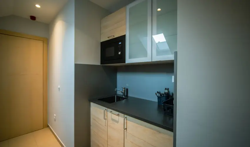 Eleven Business & Sport Hotel J�sz�roksz�ll�s - M�rcius 15. 