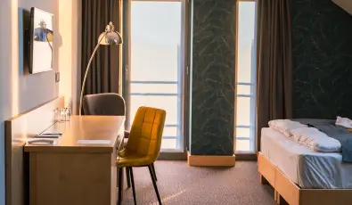 Eleven Business & Sport Hotel J�sz�roksz�ll�s