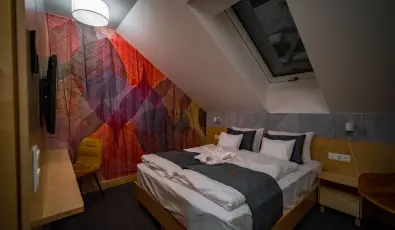 Eleven Business & Sport Hotel J�sz�roksz�ll�s