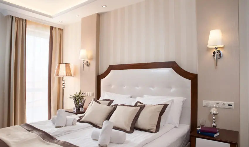 Elix�r Medical Wellness Hotel M�rahalom - M�rcius 15. (min. 2 �j)