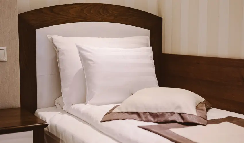 Elix�r Medical Wellness Hotel M�rahalom - M�rcius 15. (min. 2 �j)