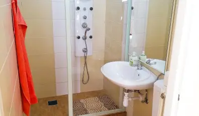 �lm�ny Vend�gh�z Csurg�