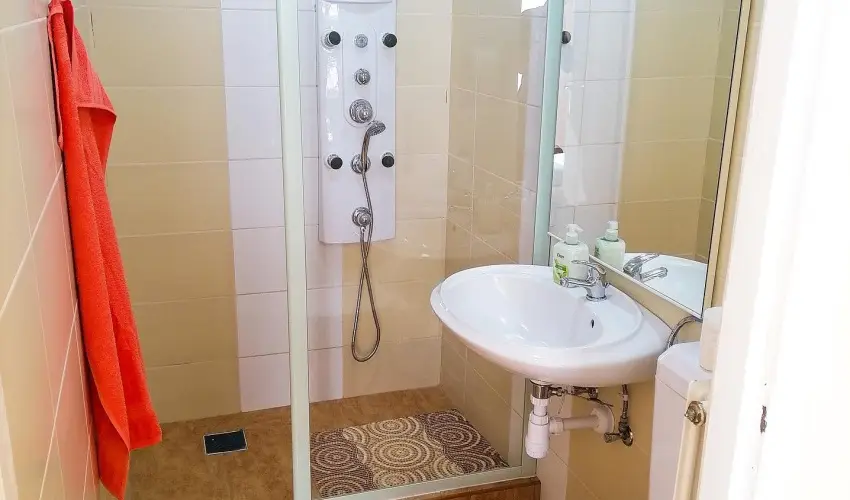 �lm�ny Vend�gh�z Csurg� - M�rcius 15.