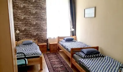 �lm�ny Vend�gh�z Csurg�