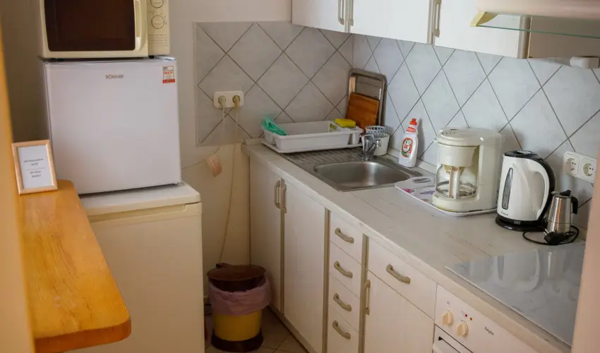 Erika Apartman S�rv�r - M�rcius 15.  (min. 3 �j)