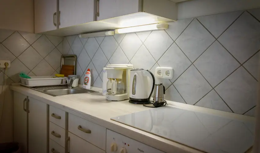 Erika Apartman S�rv�r - M�rcius 15.  (min. 3 �j)