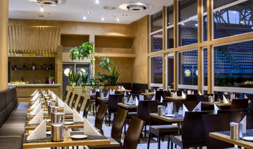 ETO Park Hotel Superior Business & Stadium Gy�r - M�rcius 15. 