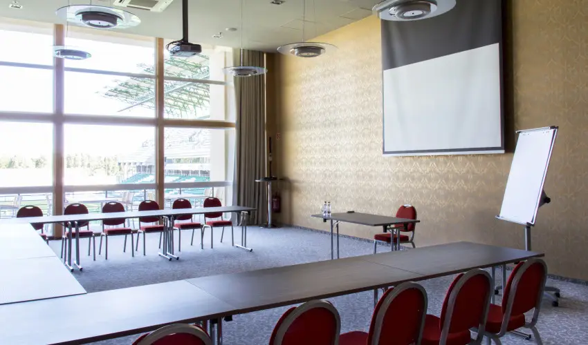 ETO Park Hotel Superior Business & Stadium Gy�r - M�rcius 15. 