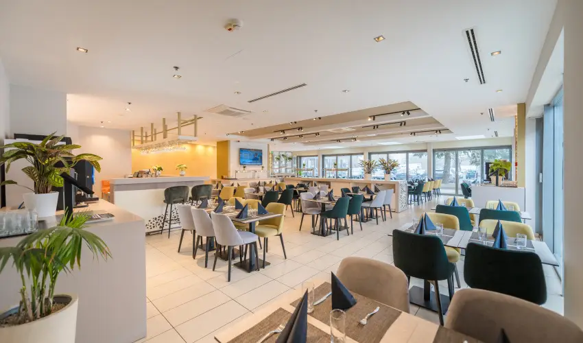 Expo Tower by Mellow Mood Hotels Budapest - M�rcius 15. 