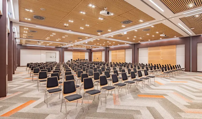 Fagus Hotel Sopron - M�rcius 15. (min. 3 �j)