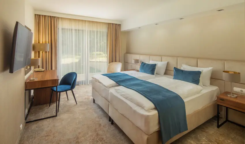 Fagus Hotel Sopron - M�rcius 15. (min. 3 �j)