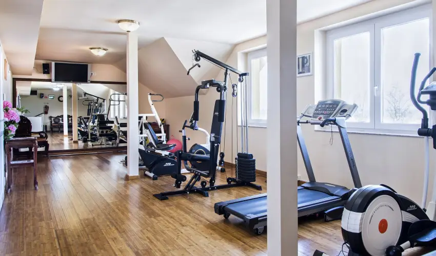 Fried Kast�ly Hotel Simontornya - M�rcius 15.  - teljes el�refizet�ssel (min. 2 �j)