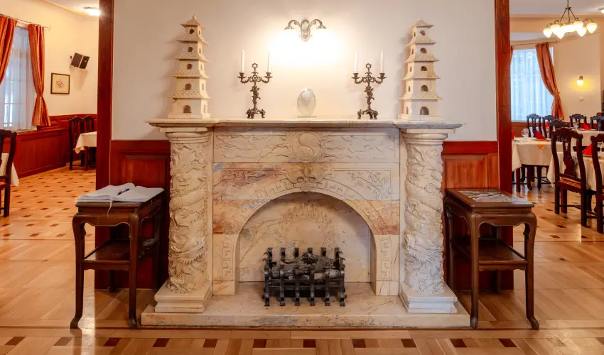 Fried Kast�ly Hotel Simontornya - M�rcius 15.  - teljes el�refizet�ssel (min. 2 �j)