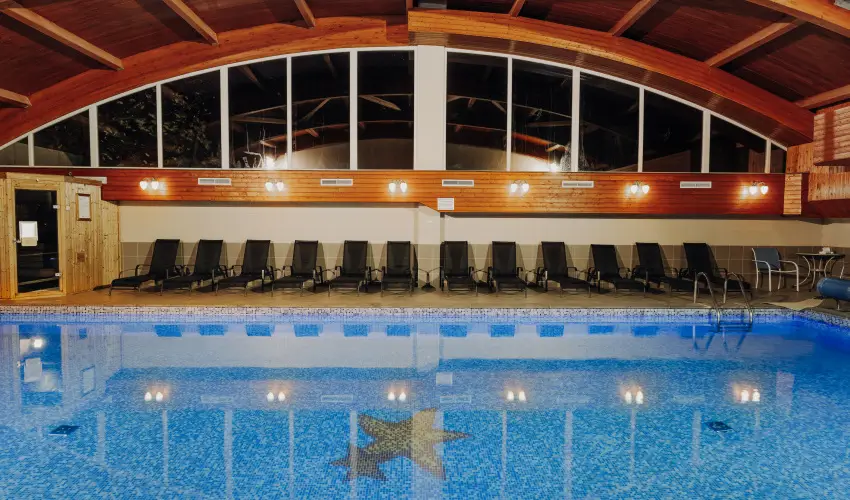 Fried Kast�ly Hotel Simontornya - M�rcius 15.  - teljes el�refizet�ssel (min. 2 �j)