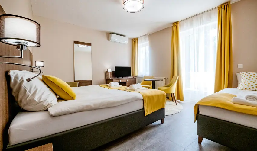 F�rd� Hotel Zalakaros - M�rcius 15. (min. 2 �j)