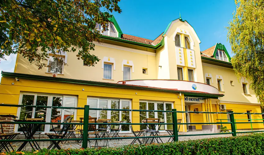 F�rd� Hotel Zalakaros - M�rcius 15. (min. 2 �j)